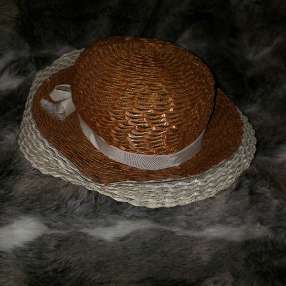 Vintage Lady's Hat custom made by Macy's Hats in the lare 50's - mid 60's - Picture 5 of 7